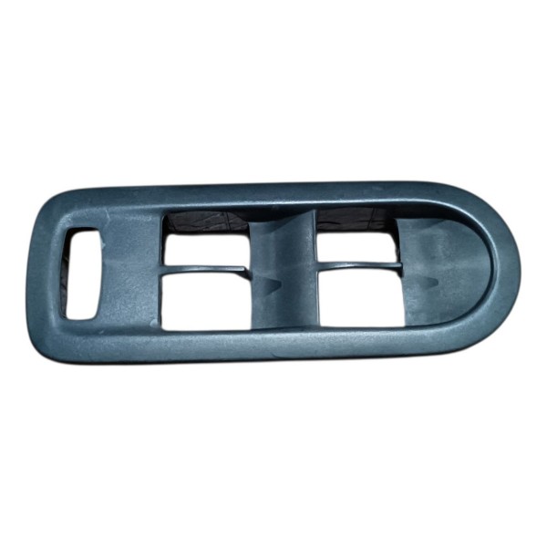 Moldura Botão Vidro Dianteiro Esquerdo Megane 2006 A 2012