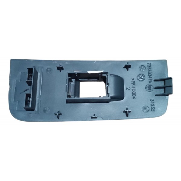 Moldura Botão Vidro Diant. Direito Palio Strada 2004 A 2012