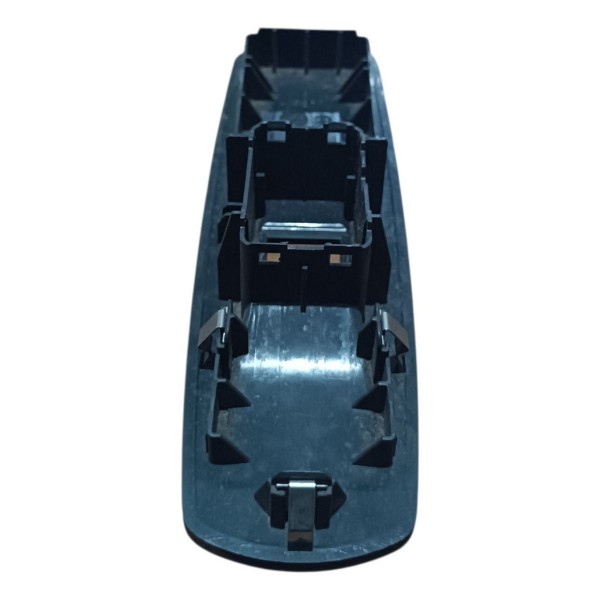 Moldura Botão Vidro Dianteiro Direito Renault Fluence 12/16