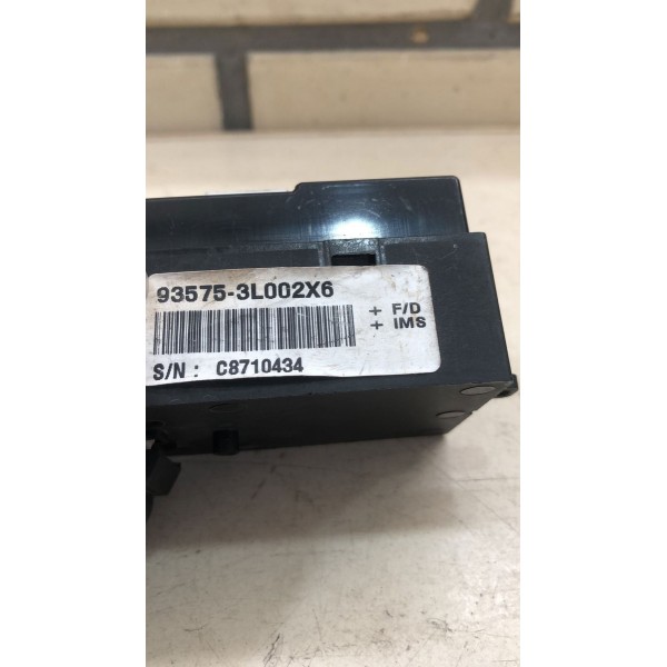 Botão Vidro Elétrico Dianteiro Direito Azera 2009 2010 2011