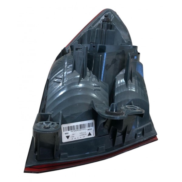 Lanterna Direita Bmw 320i 328i 2013 2014 2015 2016 Original Direito/passageiro Vermelho