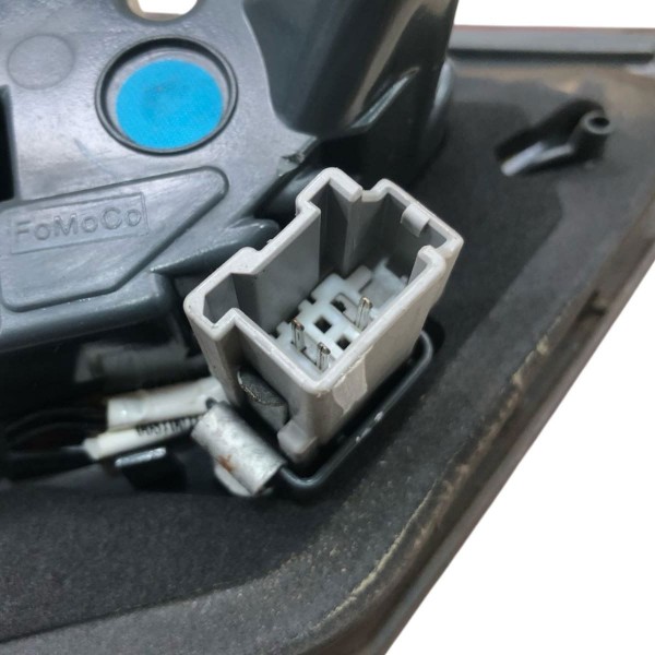 Lanterna Direita Fusion 2013 2014 2016 Aplique Tampa Trás Direito/passageiro Vermelho