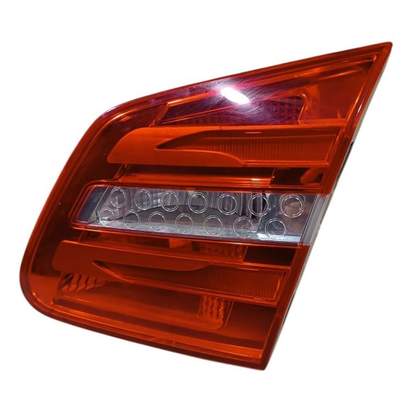 Lanterna Direita Mercedes B200 2013 2014 2018 Aplique Tampa Direito/passageiro Vermelho