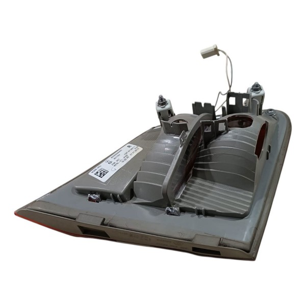 Lanterna Direita Mercedes B200 2013 2014 2018 Aplique Tampa Direito/passageiro Vermelho