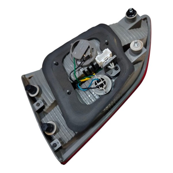 Lanterna Esquerda Hb20 Hatch 2012 2013 2017 Aplique Tampa Direito/passageiro Vermelho