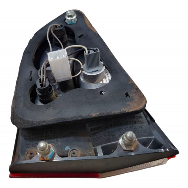 Lanterna Esquerda Gran Siena 2014 2018 2020 Aplique Tampa Esquerdo/motorista Vermelho