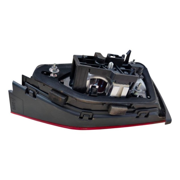 Lanterna Esquerda Tampa Traseira Audi A3 2014 2015 2016 2017 Esquerdo/motorista Vermelho