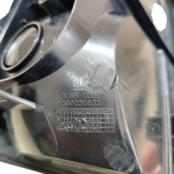 Lanterna Direita Gm Montana 2011 2013 2015 2017 Original Direito/passageiro Vermelho