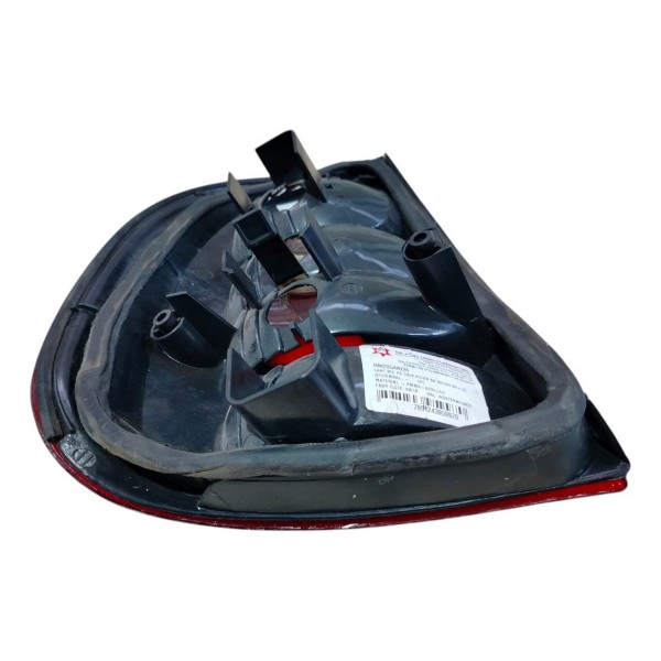 Lanterna Direita Classic Sedan 2005 2007 2008 2010 Original Direito/passageiro Vermelho