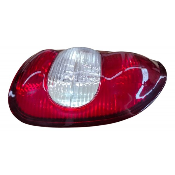 Lanterna Direita Classic Sedan 2005 2007 2008 2010 Original Direito/passageiro Vermelho