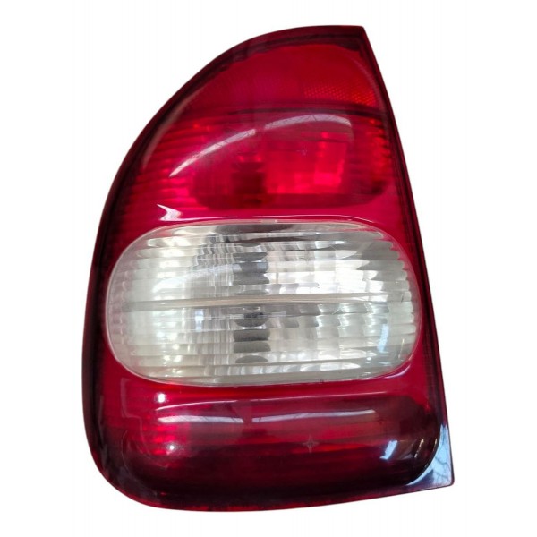 Lanterna Esquerda Classic Sedan 2005 2007 2008 2010 Esquerdo/motorista Vermelho
