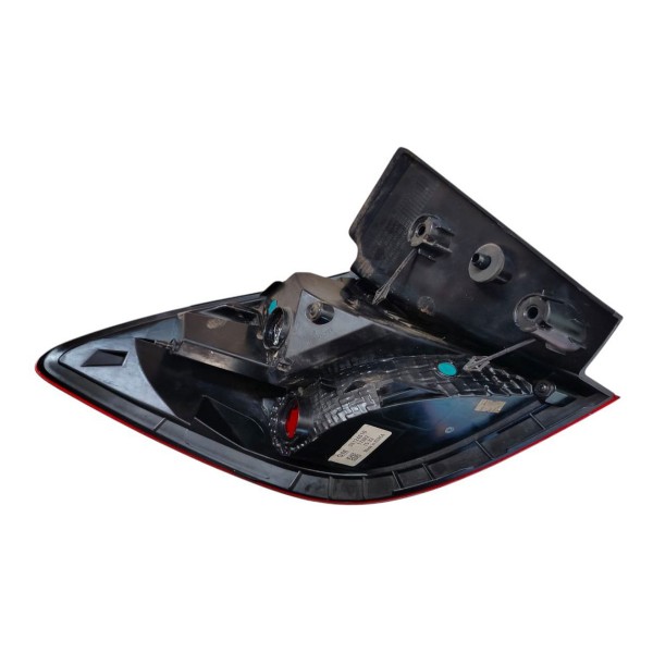 Lanterna Direita Cruze Hatch 2017 2018 2019 2022 Original Direito/passageiro Vermelho