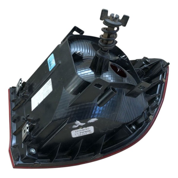 Lanterna Direita Volkswagen Fox 2017 2018 2020 2022 Original Direito/passageiro Vermelho