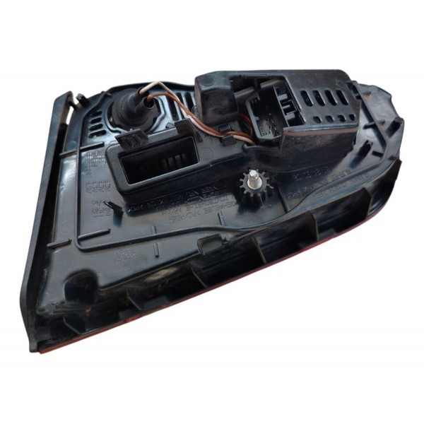 Lanterna Esquerda Vw Golf 2014 2016 2015 2018 Aplique Tampa Esquerdo/motorista Vermelho