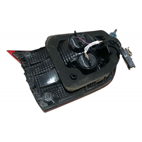 Lanterna Esquerda Onix Sedan 2020 2022 2025 Aplique Tampa Direito/passageiro Vermelho