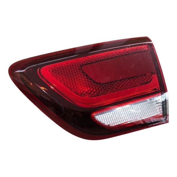 Lanterna Direita Gm Cobalt 2016 2018 2020 Aplique Tampa Trás Direito/passageiro Vermelho