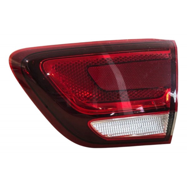 Lanterna Direita Gm Cobalt 2016 2018 2020 Aplique Tampa Trás Direito/passageiro Vermelho