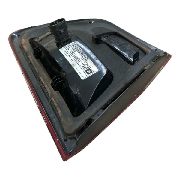 Lanterna Direita Gm Cobalt 2016 2018 2020 Aplique Tampa Trás Direito/passageiro Vermelho