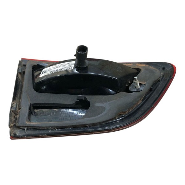 Lanterna Direita Gm Cobalt 2016 2018 2020 Aplique Tampa Trás Direito/passageiro Vermelho