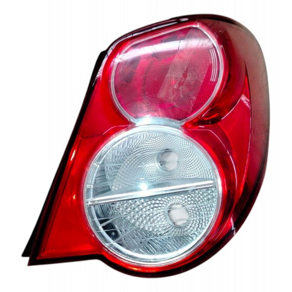 Lanterna Direita Gm Sonic Sedan 2012 2013 2014 Original Direito/passageiro Vermelho