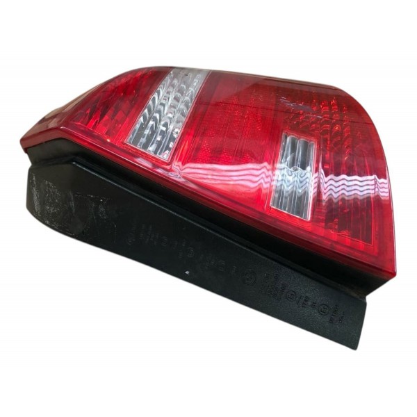 Lanterna Direita Bmw 118i 2007 2008 2009 2010 2012 Original Direito/passageiro Vermelho