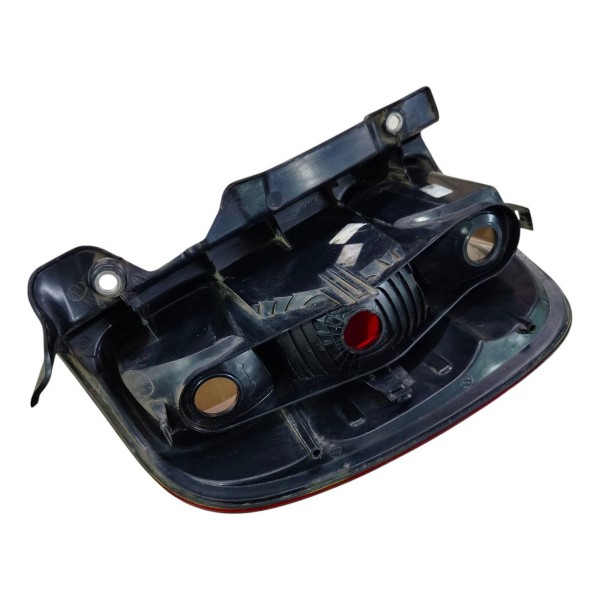 Lanterna Direita Fiat Uno Vivace 2010 2012 2015 Original Direito/passageiro Vermelho