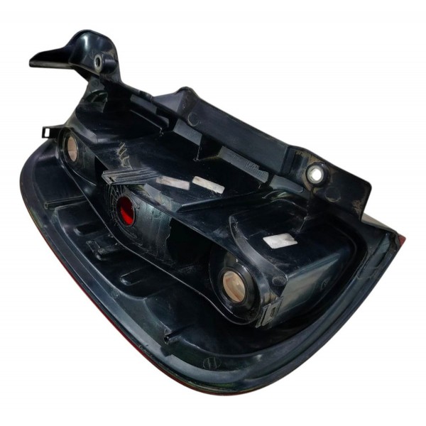 Lanterna Direita Fiat Uno Vivace 2010 2012 2015 Original Direito/passageiro Vermelho