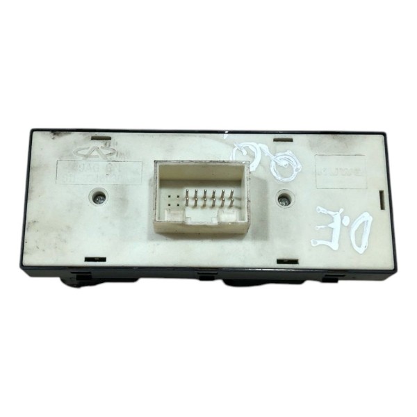 Botao Vidro Eletrico Dianteiro Esquerdo Cherry Qq 2011 2013
