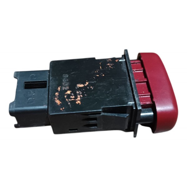 Botão Pisca Alerta Chevrolet Tracker 2003 2004 2005 A 2008