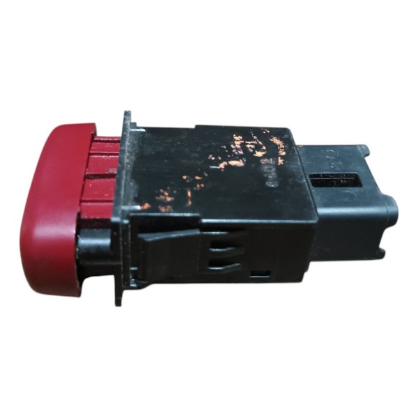 Botão Pisca Alerta Chevrolet Tracker 2003 2004 2005 A 2008