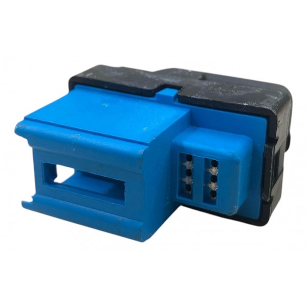 Botão Trava Porta Dianteira Esquerda Tracker 2015 2016 2019