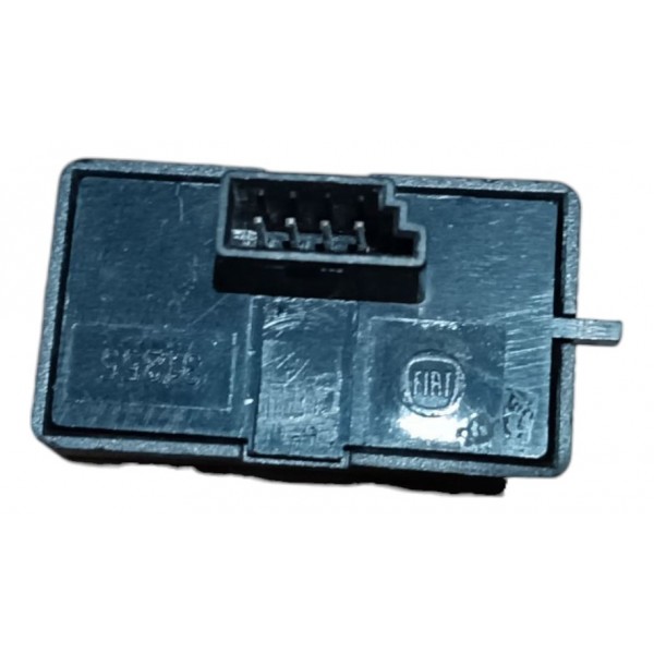 Botão Vidro Dianteiro Direito Fiat Fiorino Strada 2014 2020