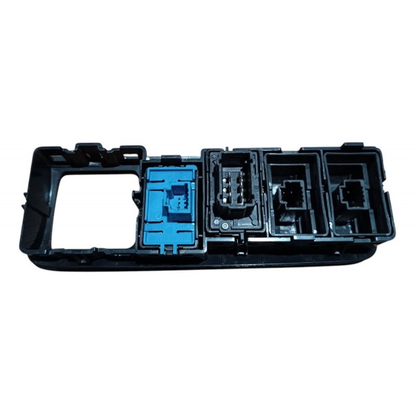 Botão Abertura Tanque E Tampa Traseira Fluence 2012 A 2018