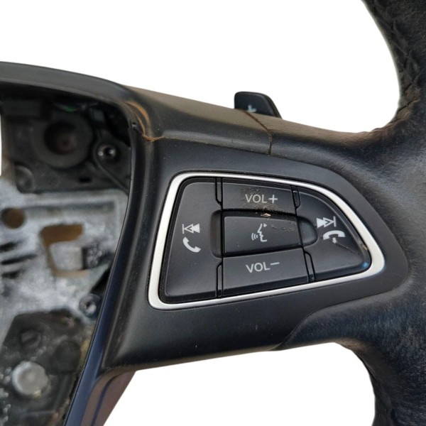 Volante Direção Ford Focus 2015 2016 2017 Com Comandos Preto