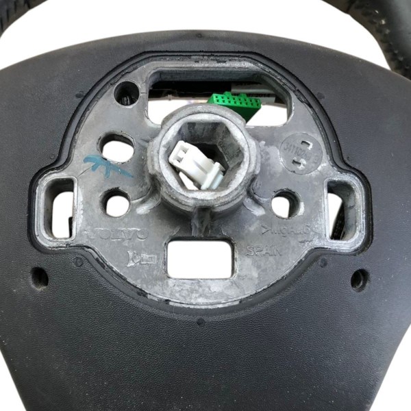 Volante Direção Volvo Xc60 2014 2015 2016 Com Comando Preto