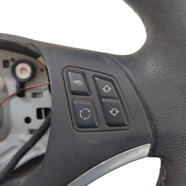 Volante Direção Bmw 320i 2009 2010 Com Comandos Preto