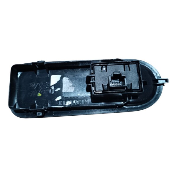 Botão Vidro Dianteiro Direito Duster Oroch 2015/2020