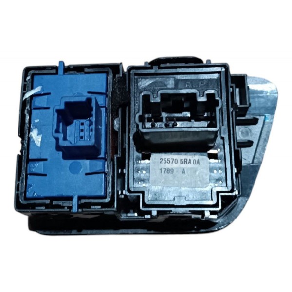 Botão Retrovisor Porta Malas Renault Kwid 2016 2017 A 2019