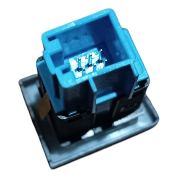 Botão Interruptor Luz Caçamba Vw Gol Voyage 2013 2014 A 2016