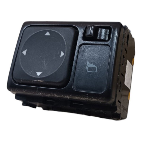 Botão Comando Regulagem Retrovisor Nissan March 2012 A 2016