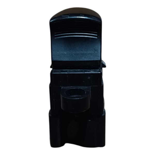 Botão Vidro Dianteiro Direito Nissan Sentra 2013 2014 A 2018