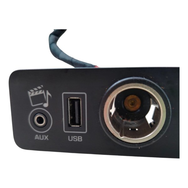 Moldura Entrada Aux Usb Land Rover Freelander 2007 A 2014