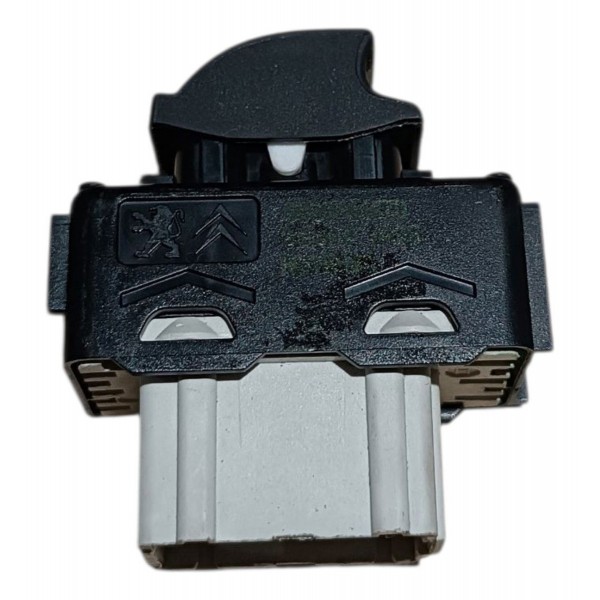 Botão Vidro Dianteiro Direito Peugeot 208 2012 2013 A 2021