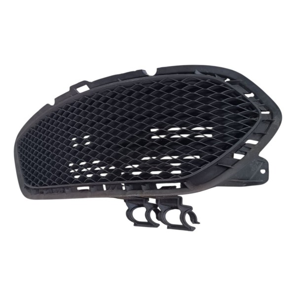 Grade Esquerda Parachoque Mercedes Cla250 2015 2016 2017 Preto Fosco