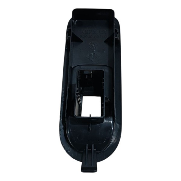 Moldura Botão Vidro Dianteiro Direito Sandero 2012 2013 2011