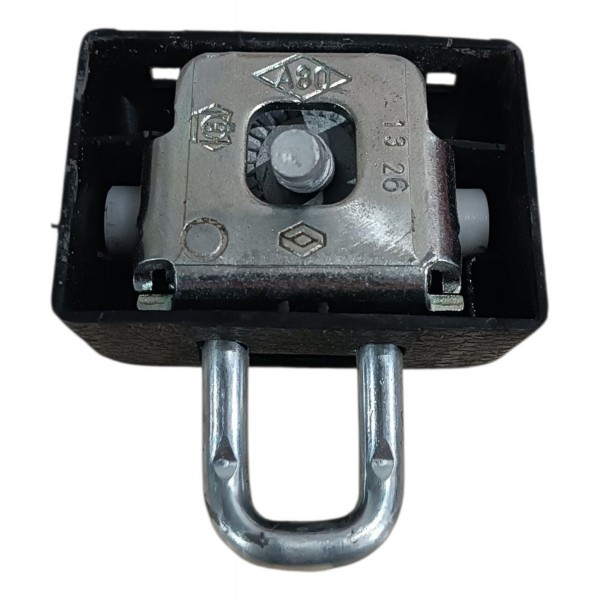 Batente Inferior Porta Mala Clio Sandero Logan Symbol Scenic