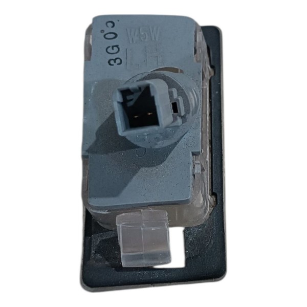 Lanterna Luz Placa Traseira Esquerda Kia Cerato 2017 2018