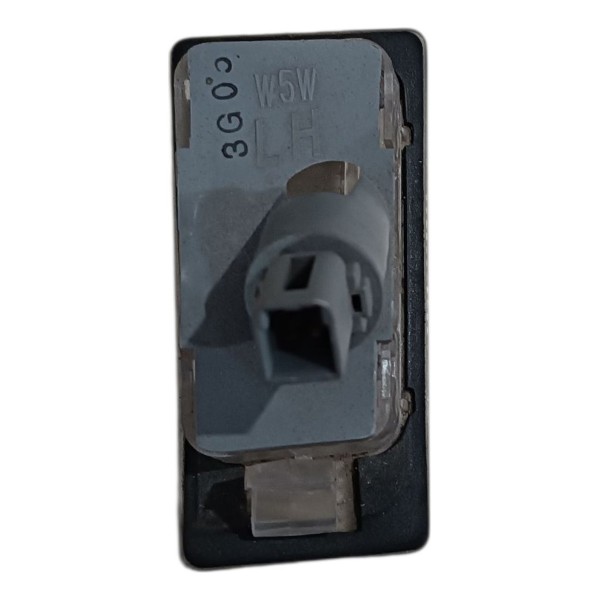 Lanterna Luz Placa Traseira Esquerda Kia Cerato 2017 2018