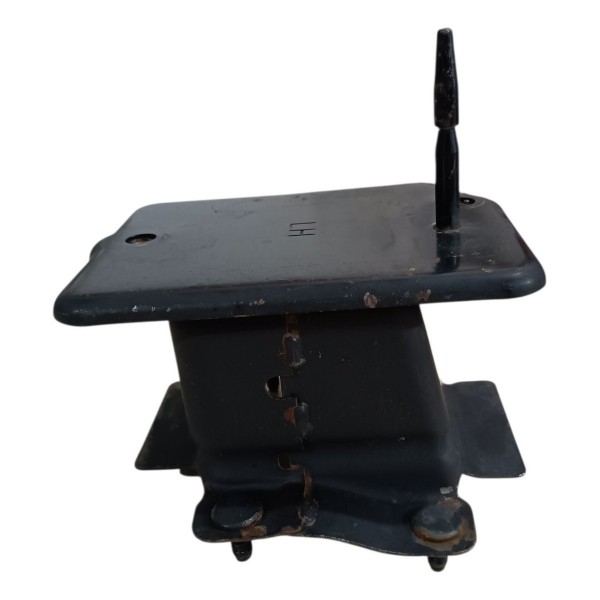 Suporte Esquerdo Alma Painel Frontal Kia Cerato 2014 2015