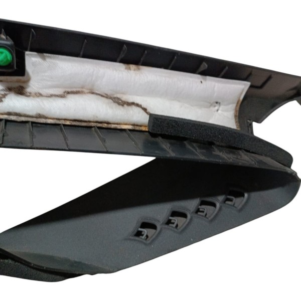 Acabamento Coluna Byd Dolphin 2024 Dianteira Direita